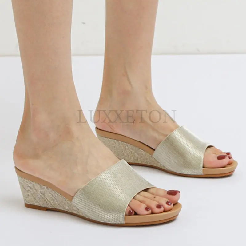 Sandals Fashion Open Toe Summer New All-Match Thick Bottom Small Wedge Outdoor Simple Comfortable Slippers for Women