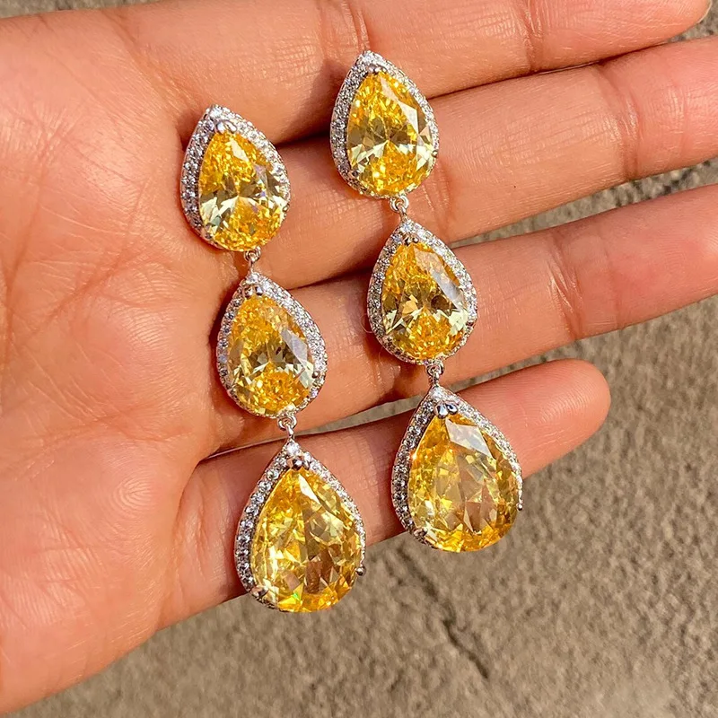 2026 Exquisite and Elegant Water Droplet Earrings, Long Design for Dinner, Wedding, Light Luxury, Face Enhancing, Small Jewelry