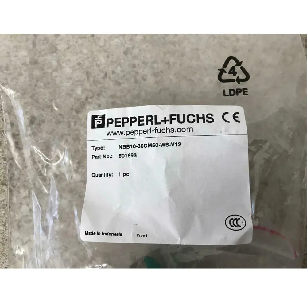 1PC New Pepperl+Fuchs NBB10-30GM50-WS-V12 801693 Inductiver Sensor