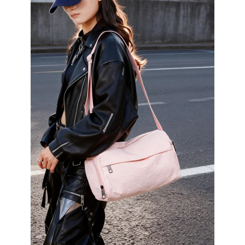 

Minimalist style women's bag2026New large-capacity shoulder crossbody bag, versatile and lightweight for commuting, suitable for