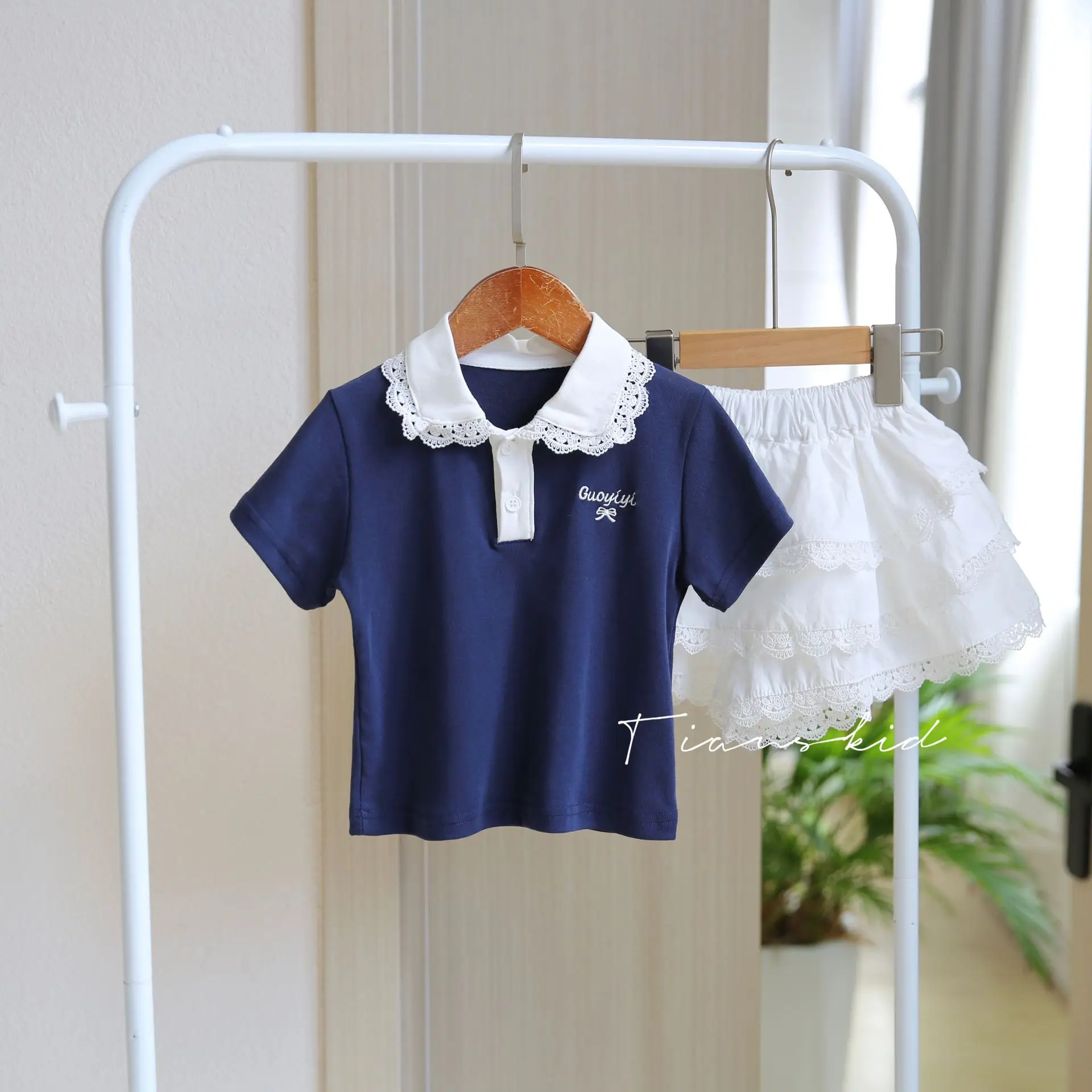 Neue Mädchen College-Style POLO-Shirt und Kurzer Rock Kinder Boutique-Qualitätskleidung Süße Kinderbekleidung – Detail 1