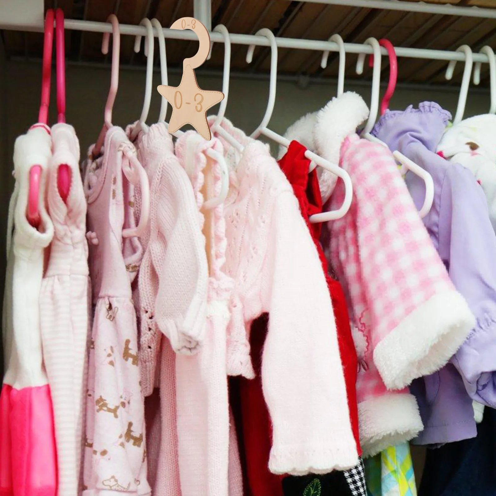 7Pcs Baby Clothes Closet Dividers Wooden Size Dividers Nursery Wardrobe Baby Closet Organizer Divider for Clothing Storage