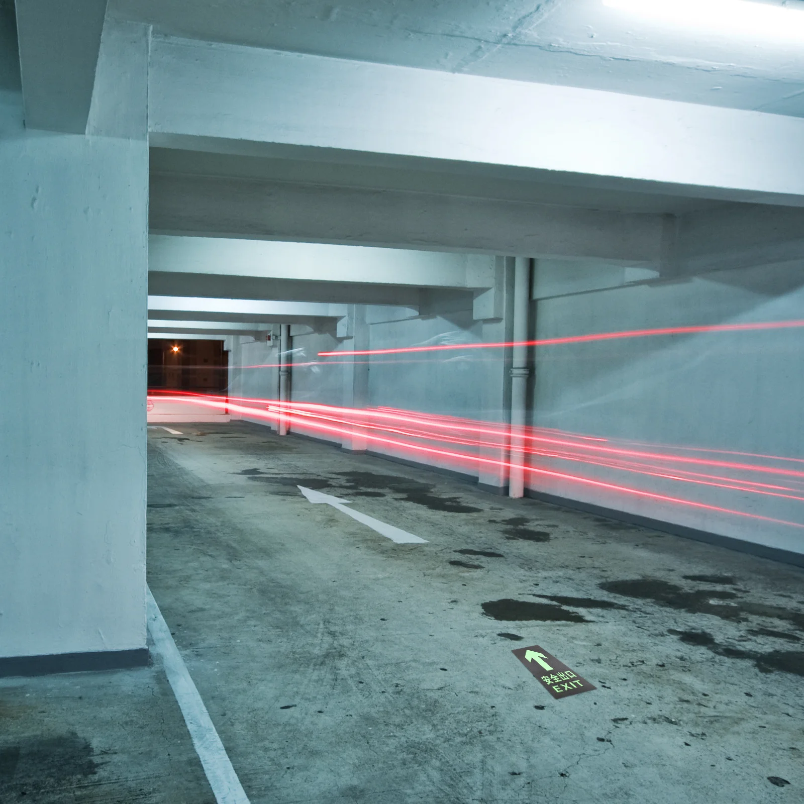 10 قطعة توهج في الظلام علامة السلامة ملصقات مضيئة خروج الشارات لمؤشر الطريق الطوارئ علامات تحذير البلاستيكية لمكاتب المراكز