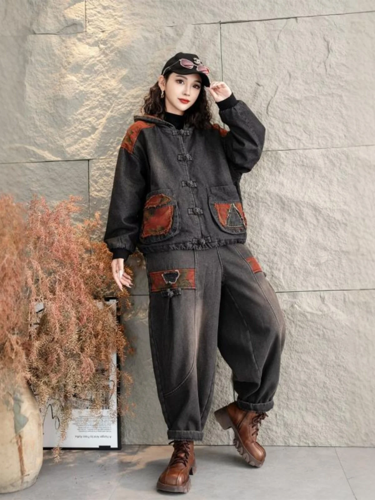 2024 Winter Denim Patchwork Cotton Linen Printed Hooded Cotton Jacket + Elastic High Waisted Plush Pants Two Piece Set ZF238