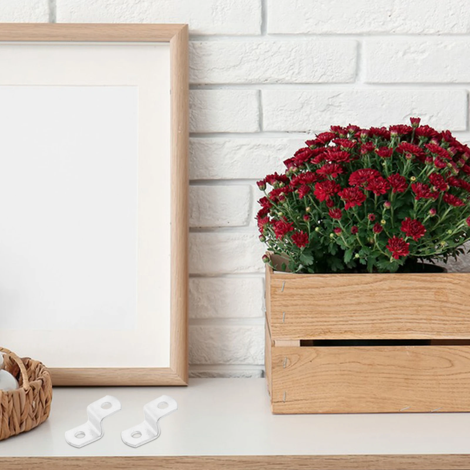 

50pcs Corner Code Metal Frame Hardware Clips For Picture Framing Tools Wall Hanging Hardware Backing Fasteners Framing Supplies