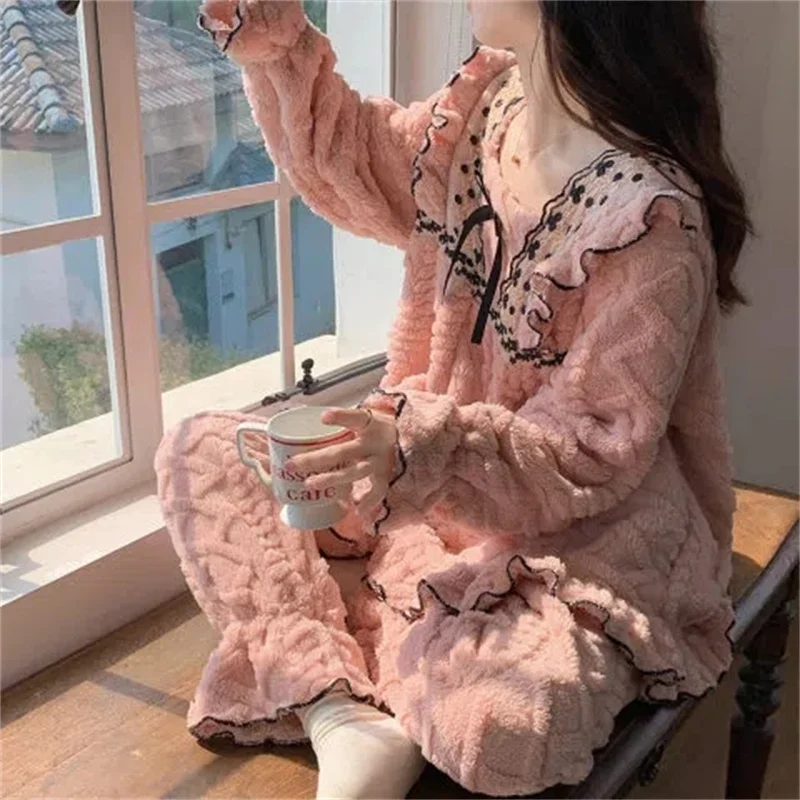 2023 New Autumn and Winter Coral Velvet Pajamas Women\'s Sets Thicken Plush Cartoon Flannel Home Wear Suit Two-Piece Suit Student