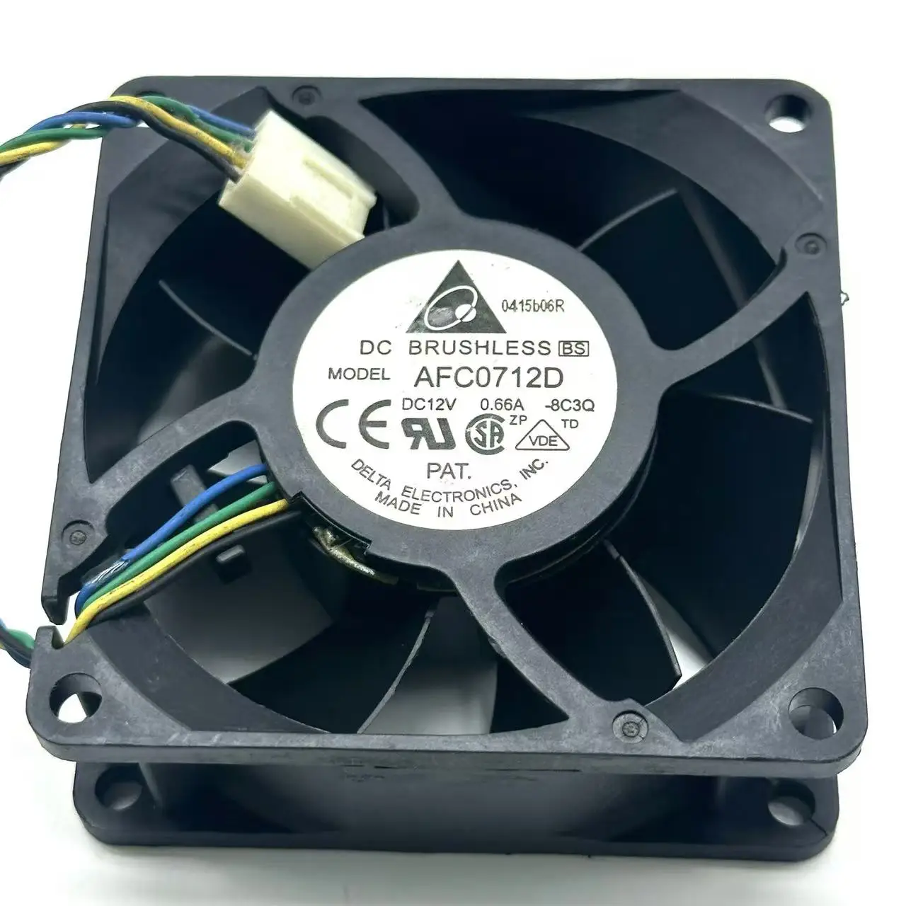 

Delta Electronics AFC0712D 8C3Q Server Cooling Fan DC 12V 0.66A 70x70x25mm 4-wire