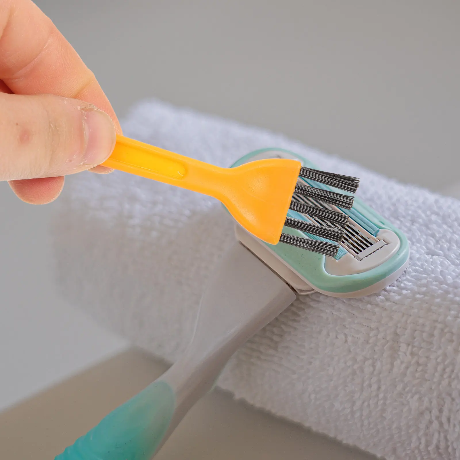 

48Pcs Mini Cleaning Brushes Small Gap Brush Set for Electronic Devices Laptop Port USB Razor Trimmer Humidifier Duster Static