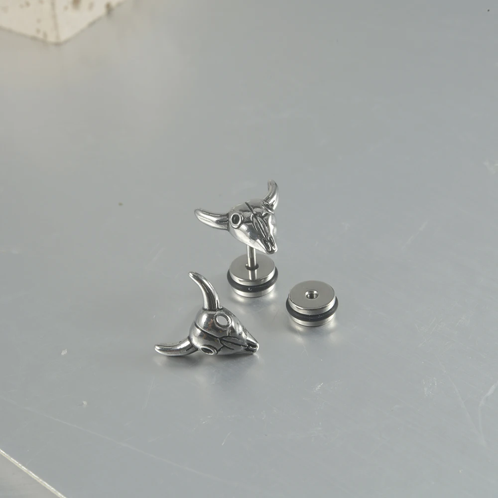 1PC Surgical Steel Rabbit Bull Sheep Dragon Wolf Hawk Earring Stud Earring Lobe Ear Cartilage Tragus Helix Body Piercing Jewelry