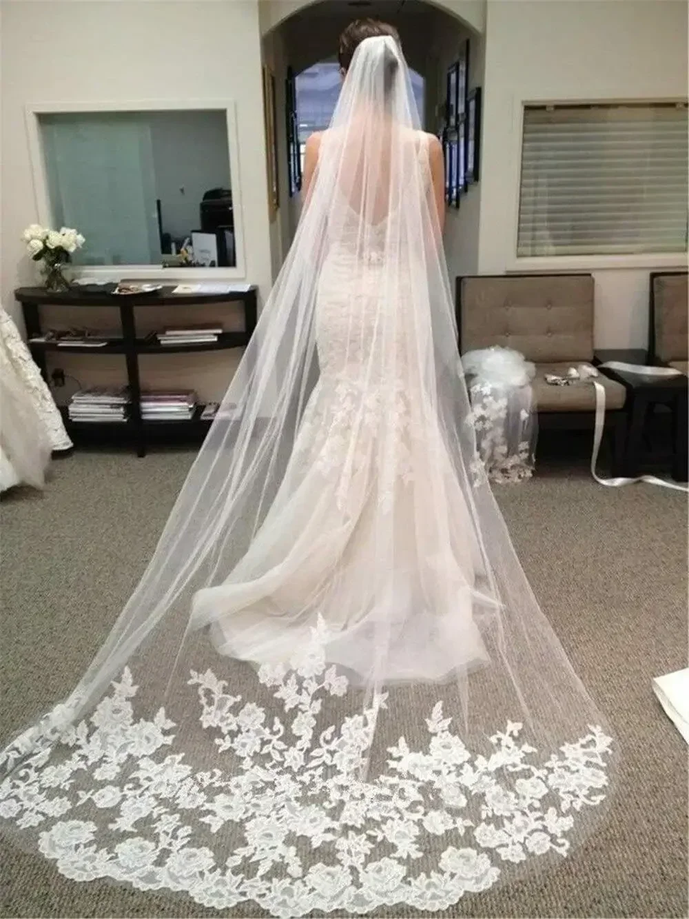 White Ivory 3M Cathedral Wedding Bridal Lace Applique Edge Veil With Comb New