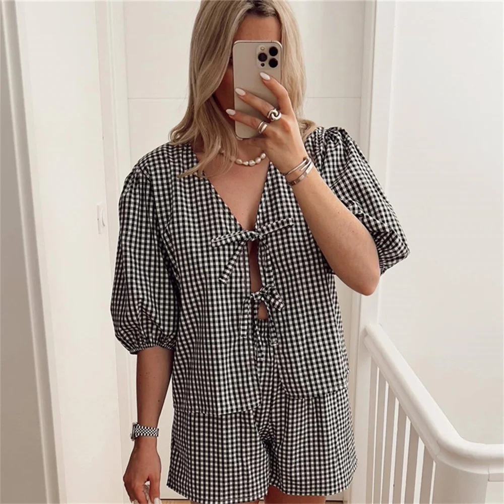 European and American Style Women\'s Summer New 2024 Fashionable Temperament Round Neck Tie Plaid Knot Top and Shorts Set