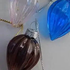 Christmas tree decorations, glass mall layout, irregular straight patterned glass balls