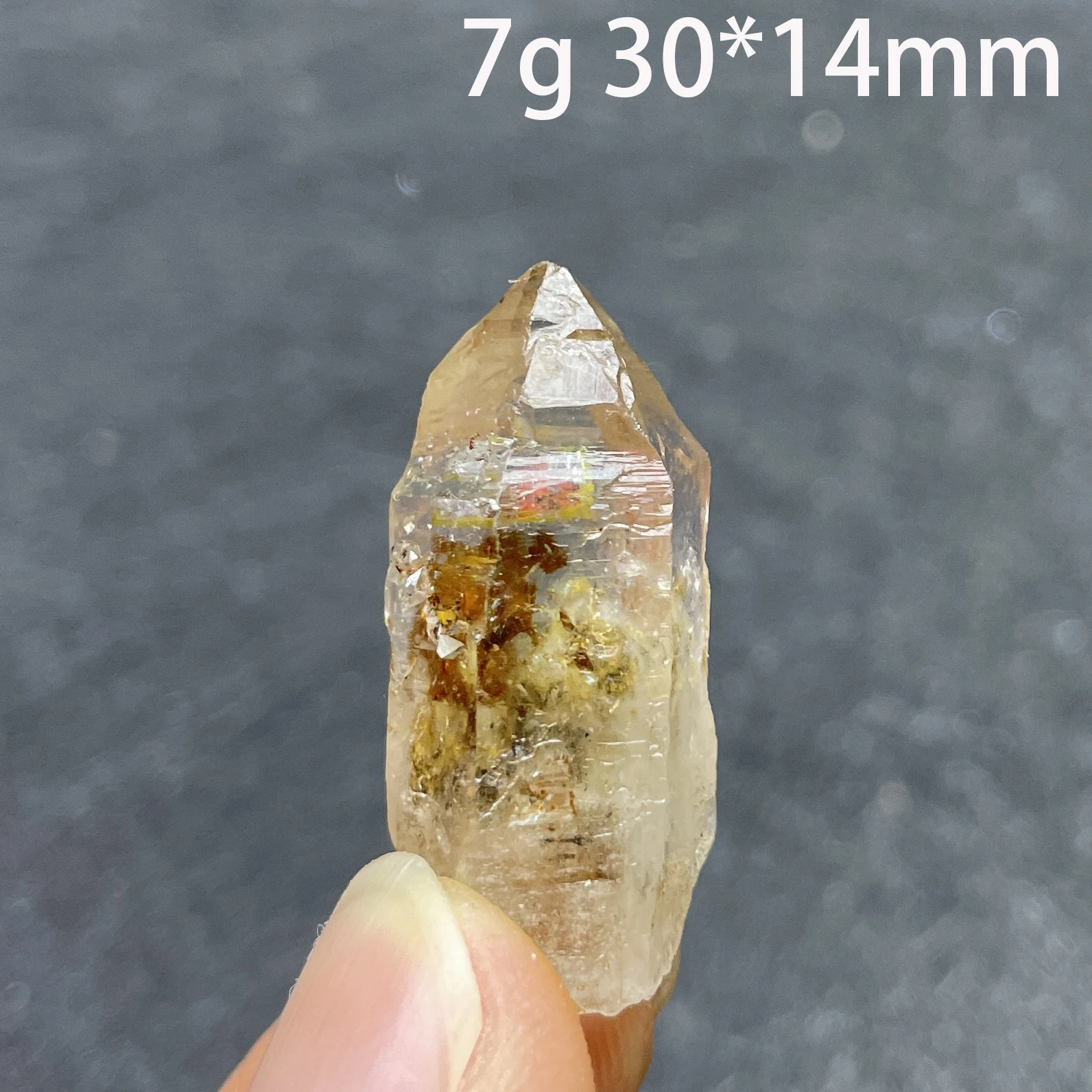 Natural Skeletal Crystal Point Fluorescence effect Mineral Specimen Clear Quartz Raw Rock Decor Rough Healing Stone Madagascar