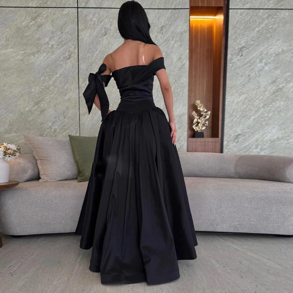 Customized Vintage Black Prom Dresses with Knotted Shoulders Strapless Puffy Special Occasion Dress Floor Length Ball Gown