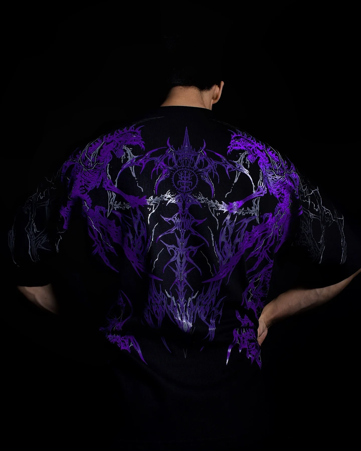 Lonely Shadow Gothic Streetwear T-Shirt Men Women Oversized Cotton Tee Skeleton Art Grunge Dark Edge Fashion Tee