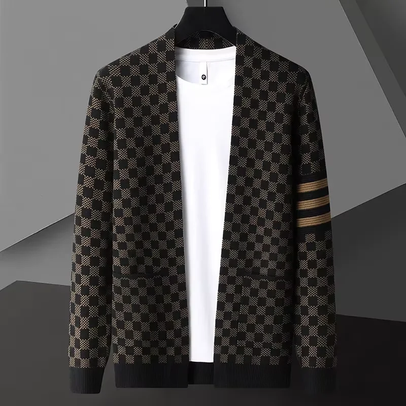 

Luxury brand long sleeved men's knitted sweater autumn and winter Cardigan new fashion plaid printing Korean version design coat