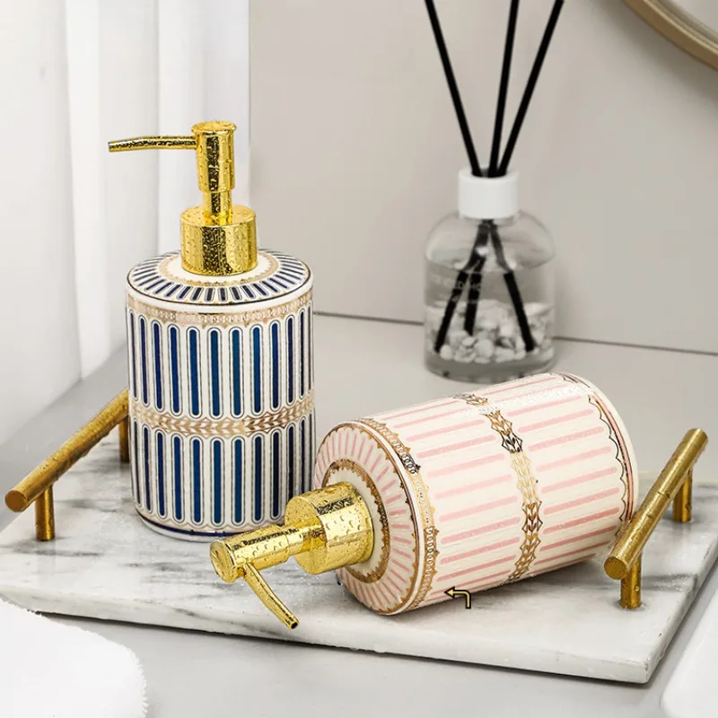 Luxury Gold Plated Ceramic Lotion Bottle Travel Portable Soap Dispenser Bathroom Shampoo Moisture Bottled Bathroom Accessories