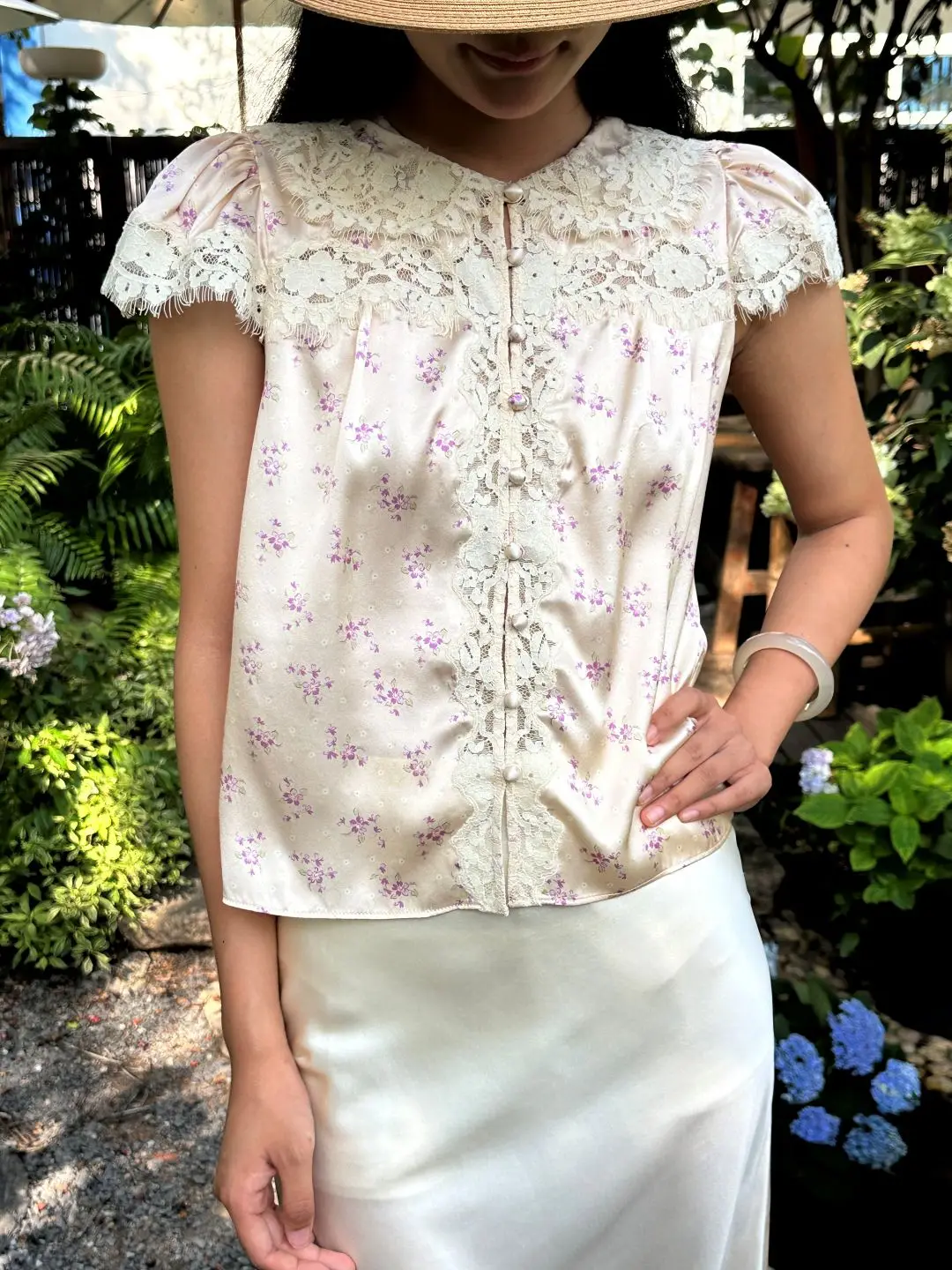 2026 Women Flower Printed Retro Shirt Lace Embroidery Spliced Round Neck Single Breasted Short Sleeve Fashion 100% Silk Blouse