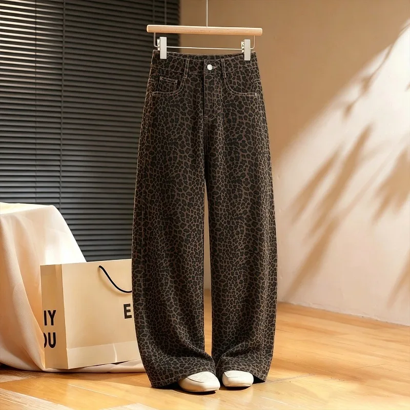 2026 High-quality Leopard Jeans Women Washed Denim Straight Trousers Spring Autumn High-waist Wide-leg Pants Casual Sickle Jeans
