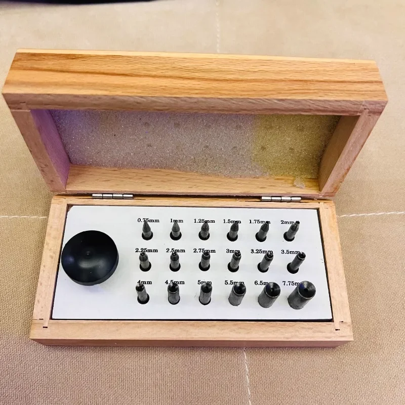 T round gemstone bag set with 18 pieces