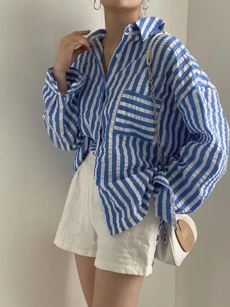 

Slimming Effect Pocket Patchwork Striped Loose Fit Women's Shirt Vintage Collar Lazy Style Anti-Aging Wrinkle Texture Top
