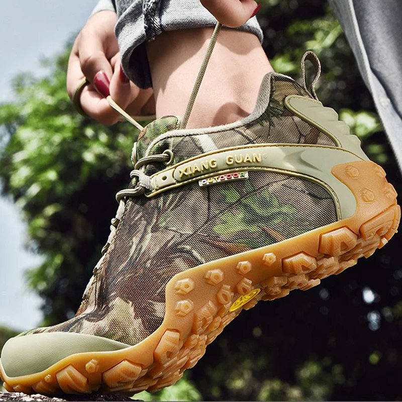 XIANG GUAN Walking Shoes Men Bionic Sandy Camouflage Climbing Mountain Tactical Boots Women Outdoor Sport Trekking Trail Sneaker