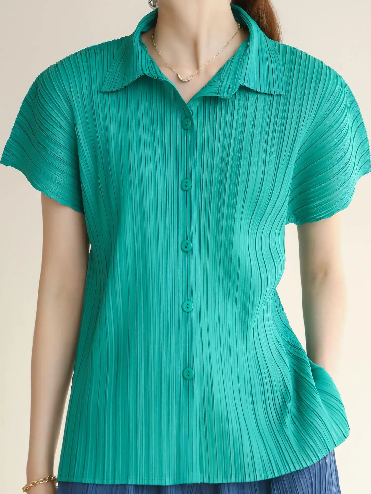 

Slim Fit Textured ort Sve irt Casual Sle Polyester Fabric Cool Feeling Lightweight Spring Summer Women's T-irt