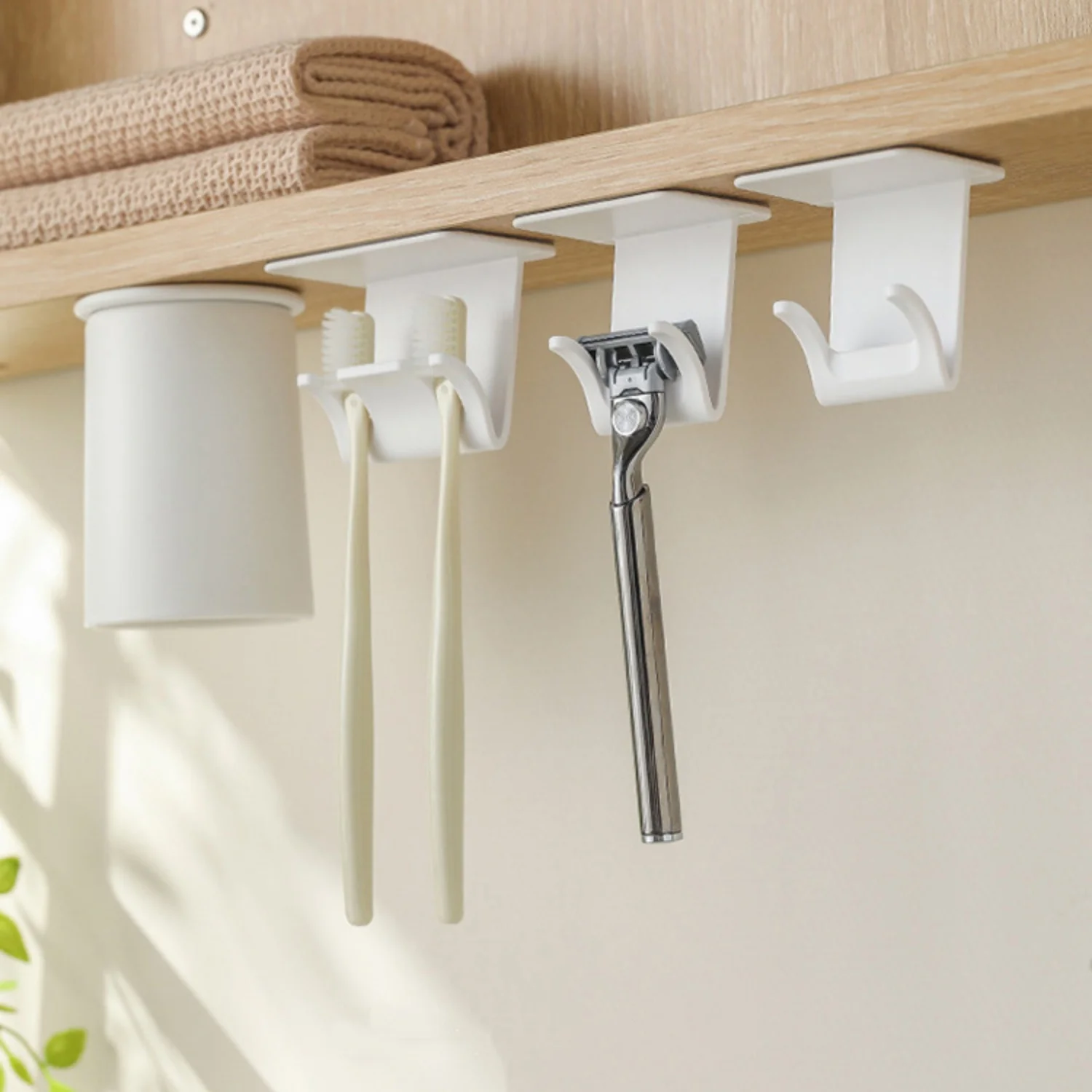 Self Adhensive Shaver Rack Strong Load Bearing Organizer Rack For Shaver Razor Men's Shaving Blade Wall Mounted Storage Rack