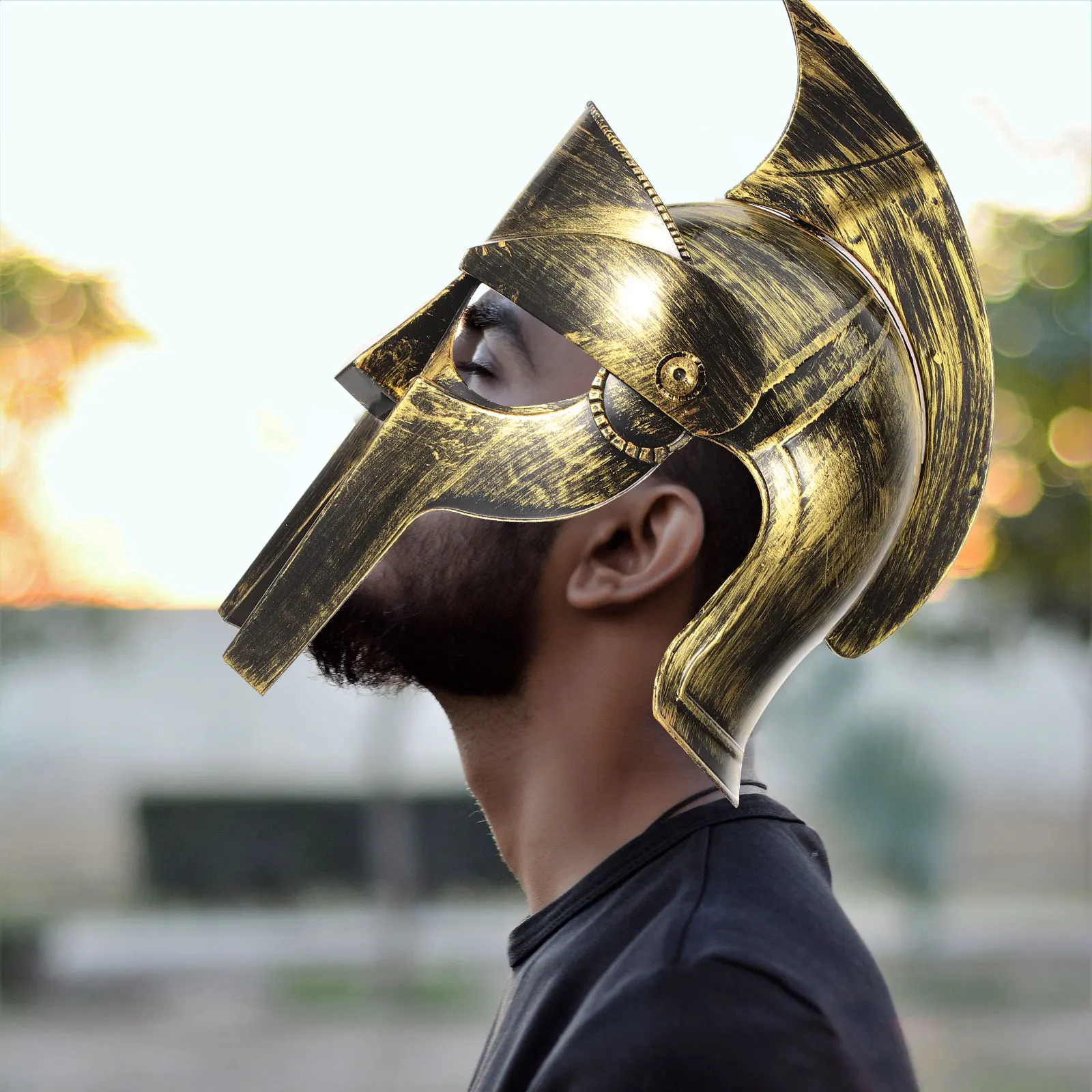 

Ancient Roman Warrior Hat Plastic Soldier for Adults Child Party Photo Prop Decorative Accessory Roman Soldier Headgear