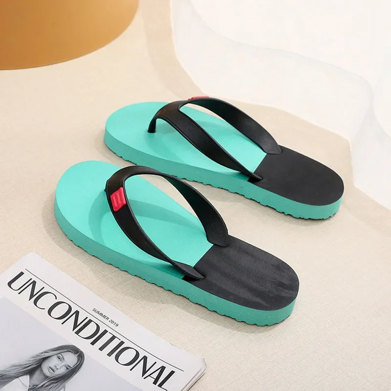 Sandal pria, sandal pria di luar pantai, datar, Flip-flop, musim panas, sandal kasual dalam ruangan, sepatu Anti-slip, sandal Thong