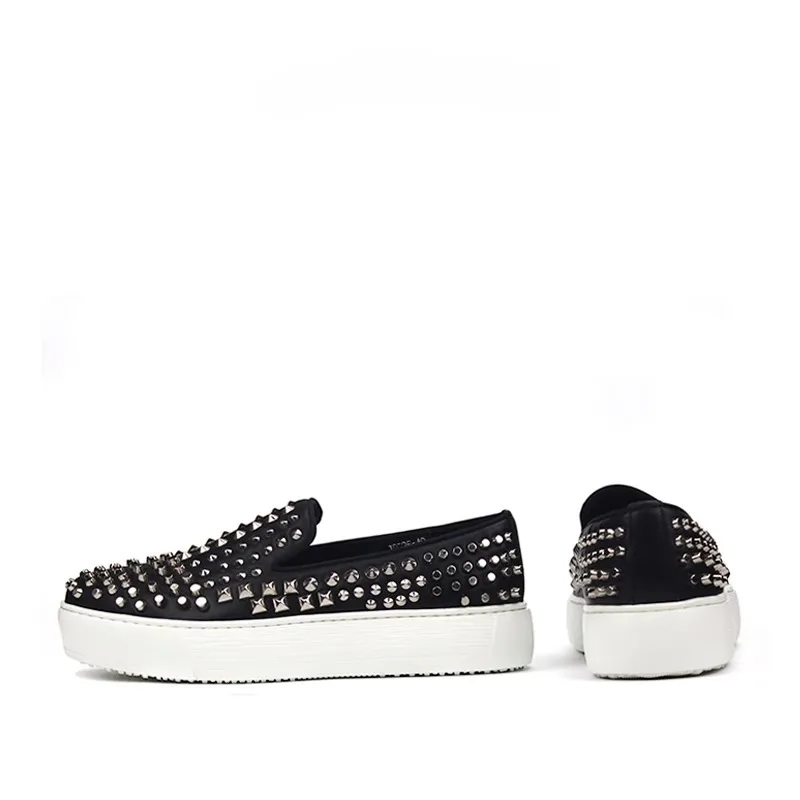 New High-end Genuine Leather Rivet Casual Shoe Men Fashion Slip on Loafers Thick Sole Breathable Outdoor Platform Sneakers