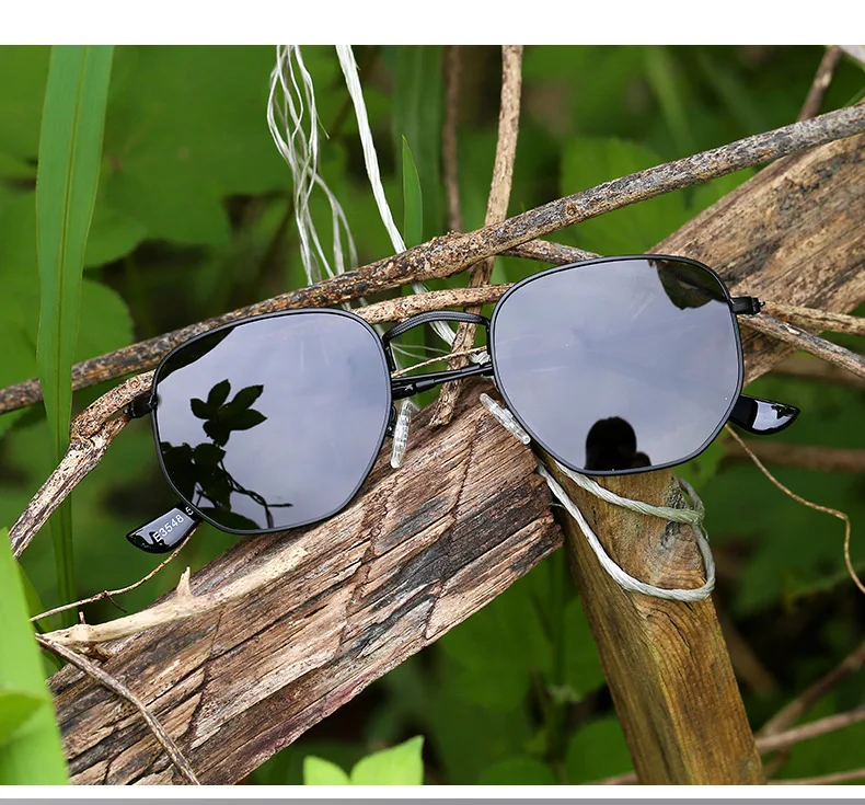 Polarisierte sechseckige Markendesigner-Sonnenbrille im Luxus-Stil, polygonales Metallrahmen-Design für Herren-Angelbrillen im Freien – Detail 3