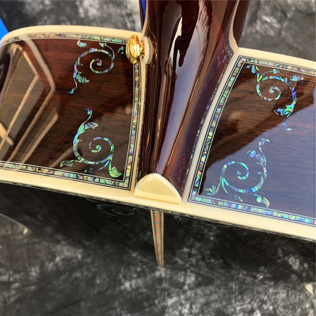 

41 Inches Solid Cedar Top D Type 45 Moldel Acoustic Guitar Abalone Flowers Inlays Ebony Fingerboard Guitarra