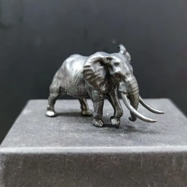 Solid Brass Antique-Finish Mini Mammoth Figurine Fortune-Attracting Craft Decor for Fish Tank Landscaping Desktop Home