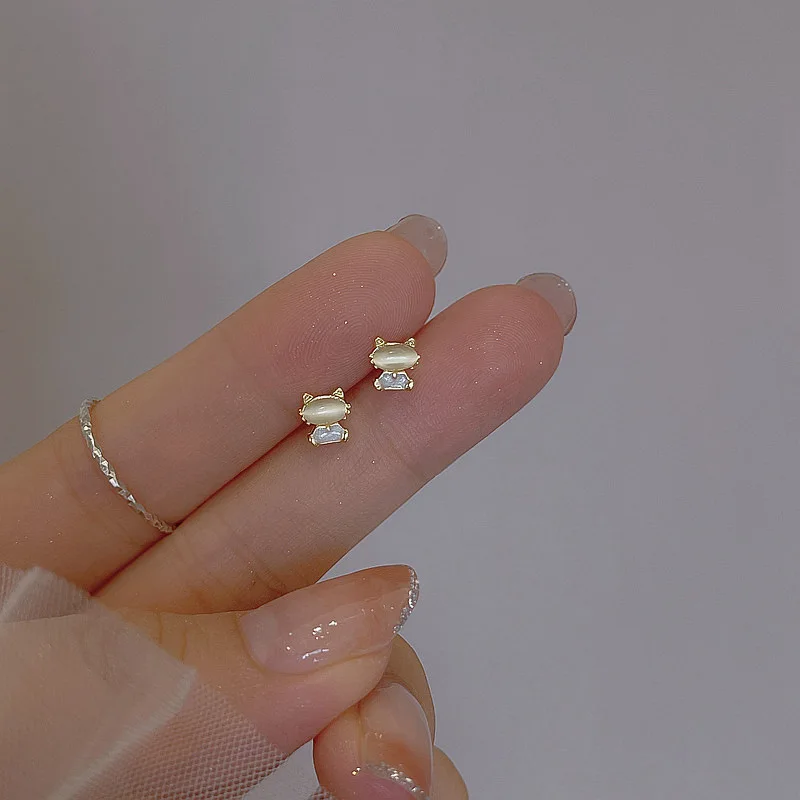 Cute Transparent Opal Small Cat Stud Earrings For Women Girls Gold Color Exquisite Animal Ear Piercing Jewelry Accessories Gift