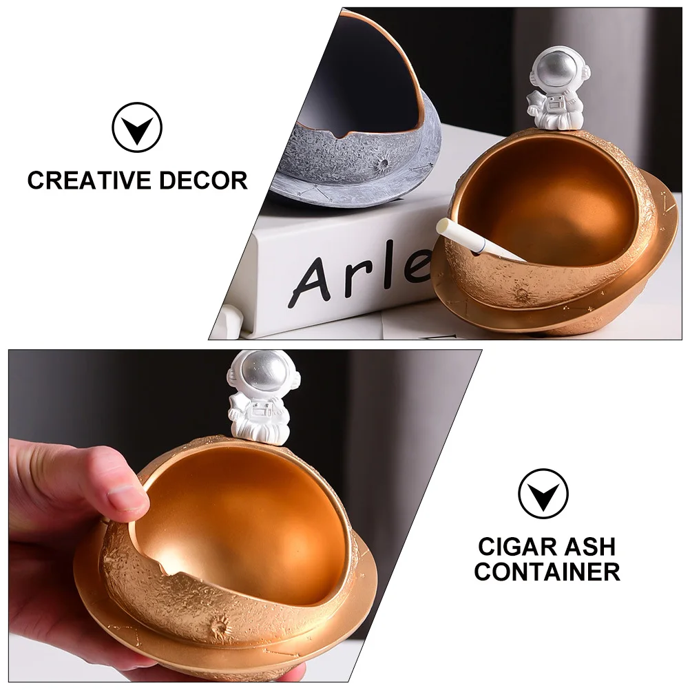 

Astronaut Ashtray Holder Resin Material Quality Smoke Tray Bedroom Office Living Room Decor Gift