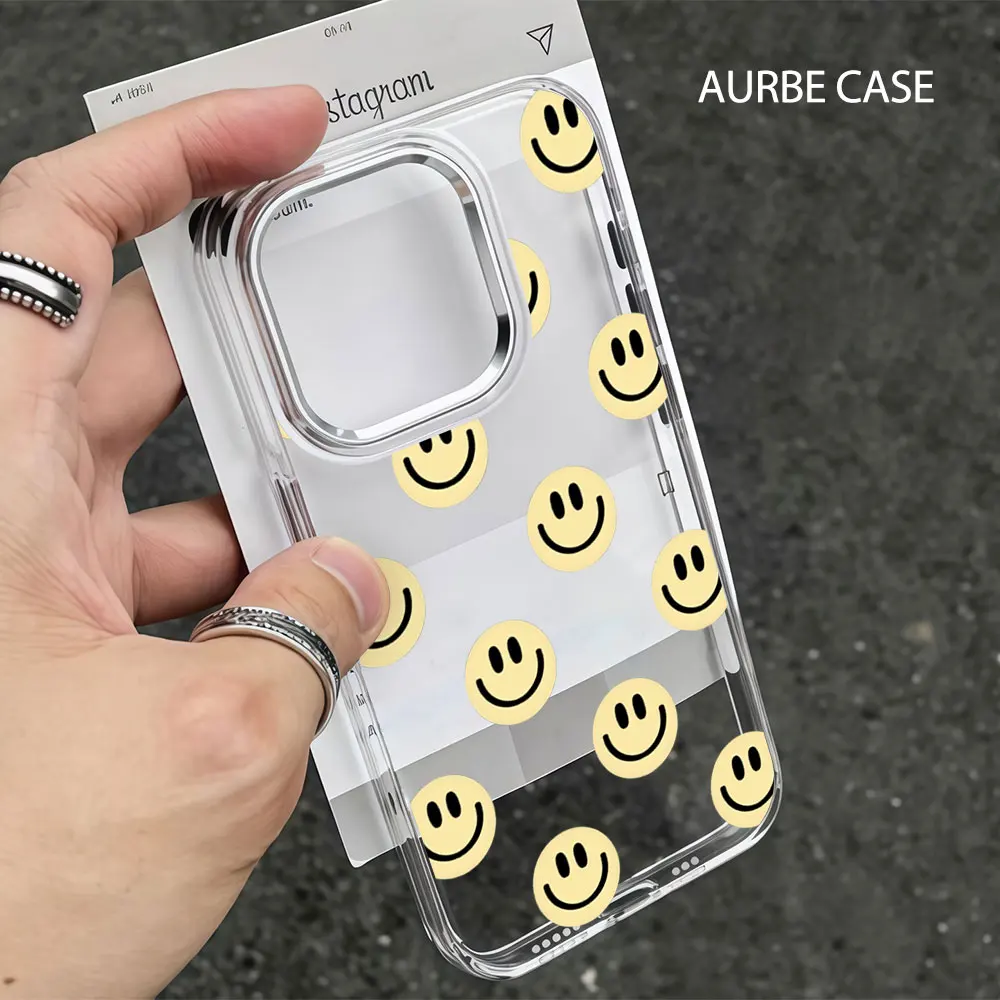 Funda Aurbe para iPhone 17 16 15 14 13 12 11 Pro Max 16E, Marco Plateado para la Lente, Carcasa Transparente con Diseño de Tablero de Ajedrez Verde Sonriente