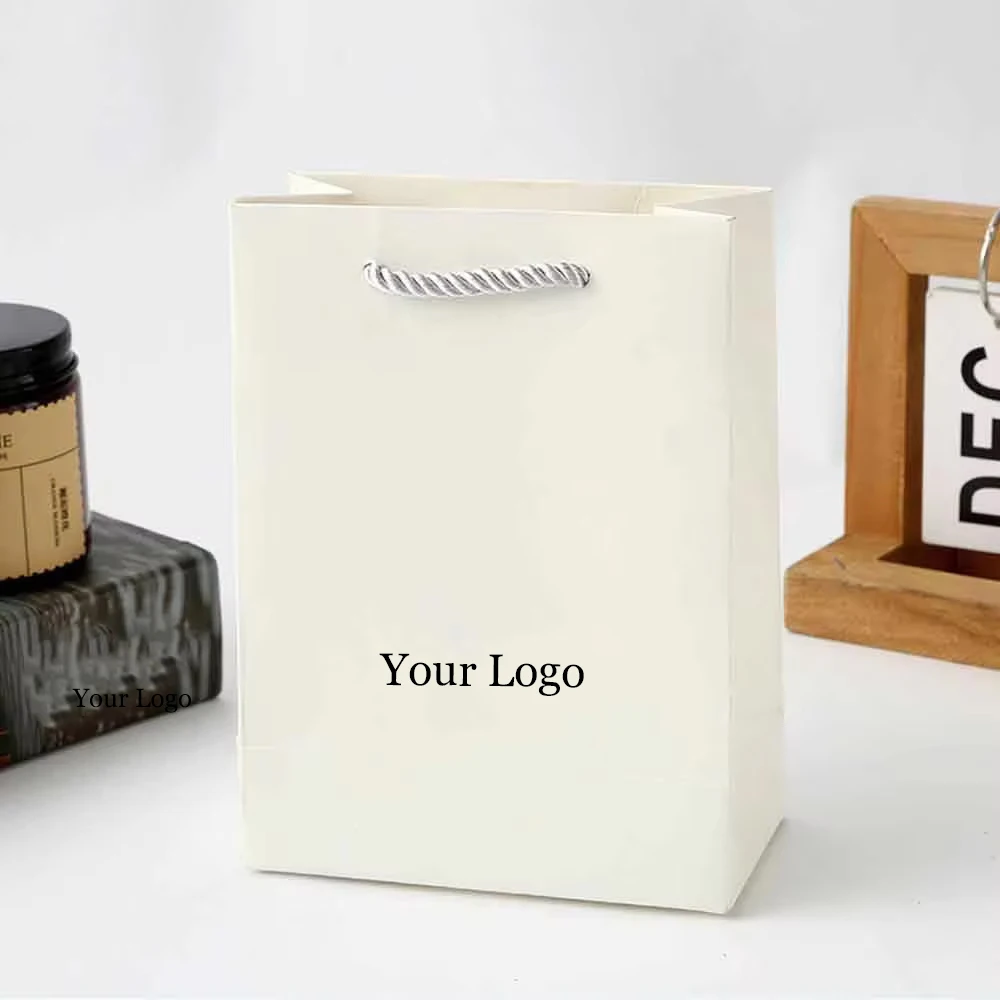 

Personalization Jewelry Set Paper Handle Bag Fashionable Boutique Wedding Packaging Perfume Magazine Chic Costume Storage Pouch