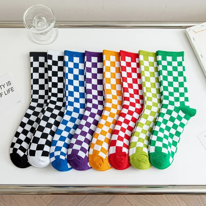Women Socks Street Fashion Black White Squares Pattern Plaid Novelty Skateboard Funny Cotton Socks For Girl