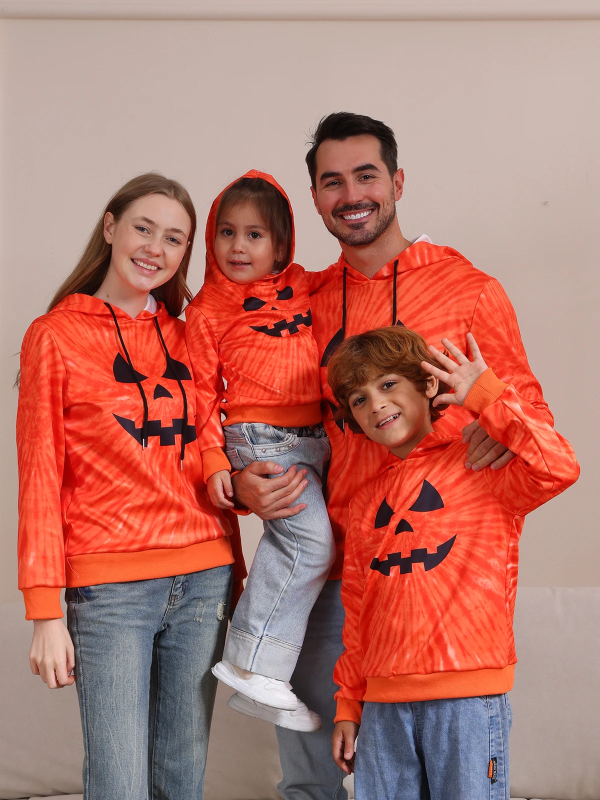 

2024 certification of European and American boys, girls, men's and women's family long-sleeved cross-border Halloween fashio