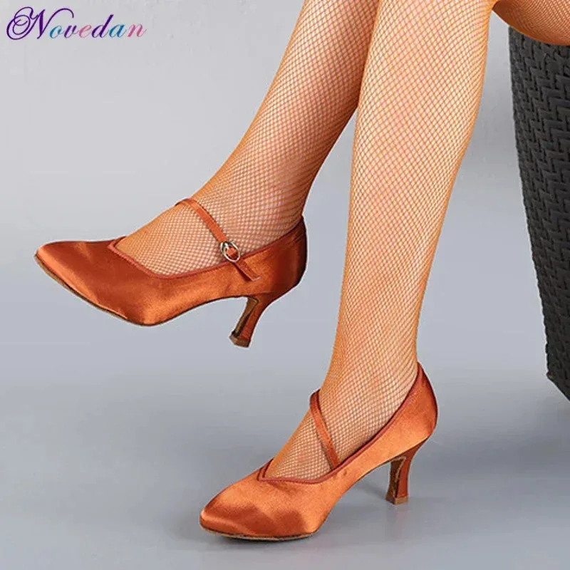 CyWomen zapatos de baile latino de salón señoras satén punta cerrada Salsa Tango vals zapatos de baile tacón delgado 5,5 cm/6,5 cm/7,5 cm