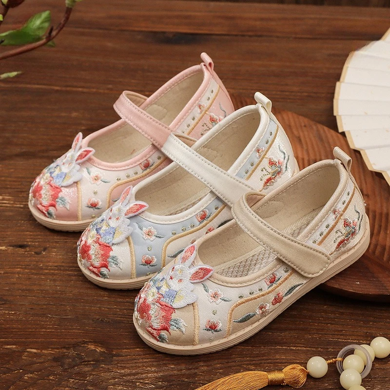 

Girls Cloth Shoes Embroider Sweet Rabbit Children's Hanfu Shoes Spring Autumn Princess Ballet Dress Versatile Kids Causal Shoes