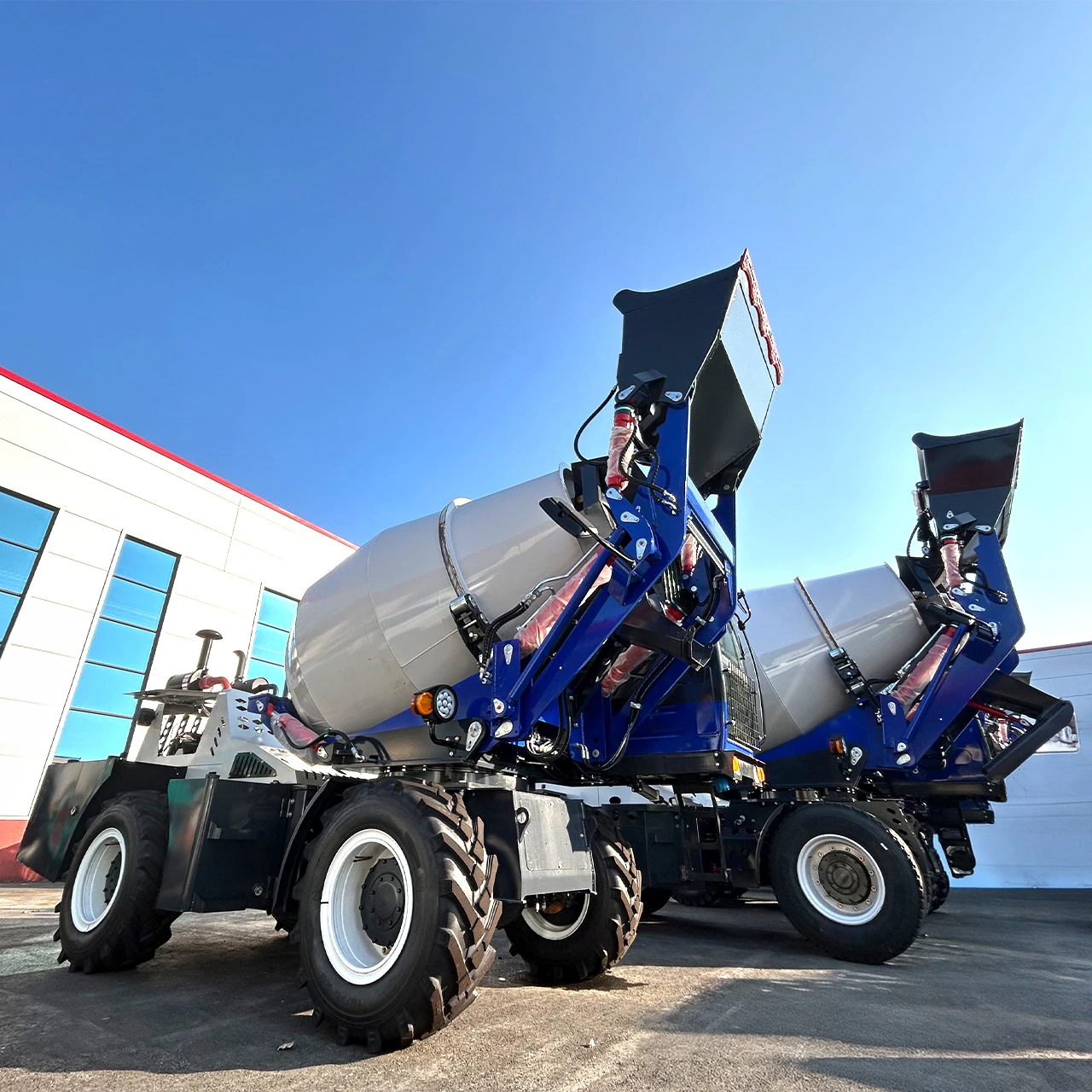 Customized Factory Price Second Hand Small Cement Mixer Mini Concrete Mixer Machine Self Loading Mini Concrete Mixer Prices