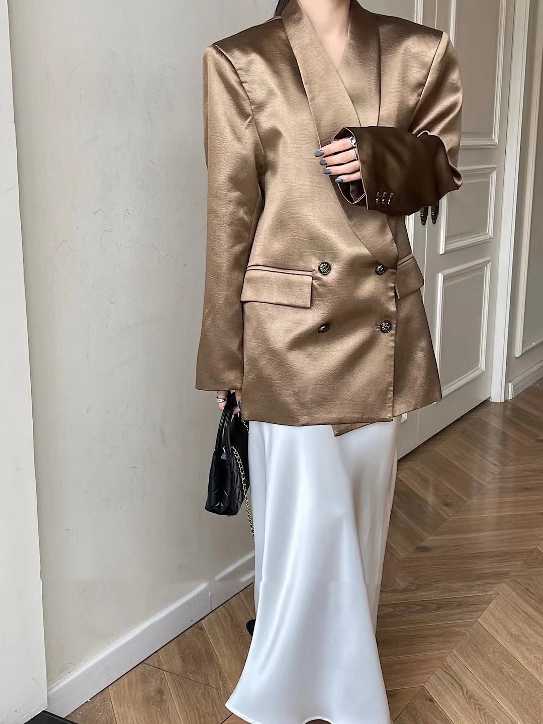 [oein]  Spring Korean Version Satin Silk Smooth Wide Version Suit Loose Shoulder Pad Gold Jacket 2024 Autumn Blazer Fashion