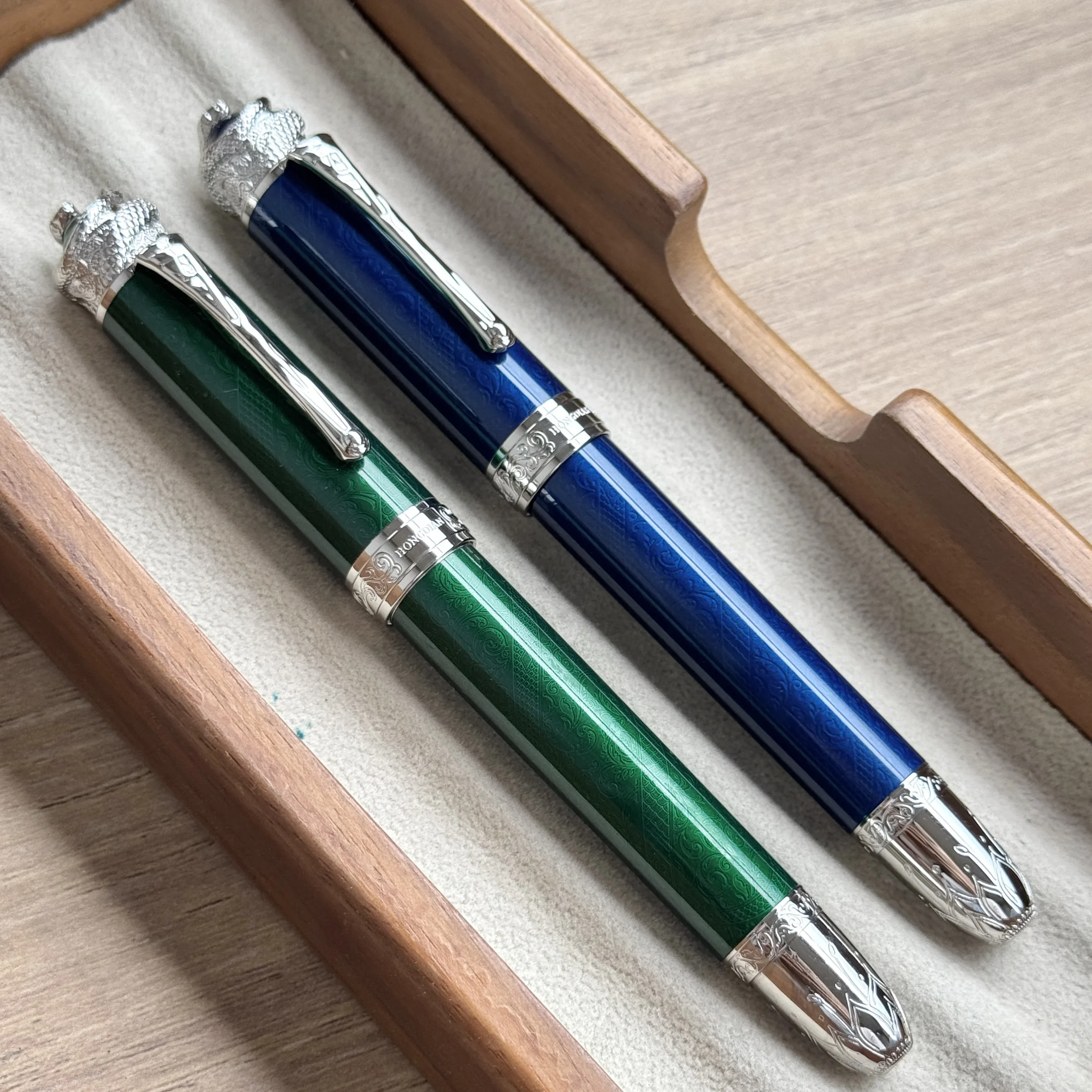 

With Wrench! Hongdian N25 Snake Year Limited Metal Resin Green/Blue Piston Pen Snake Gem Pen Clip NO.6 Nib Business Writing