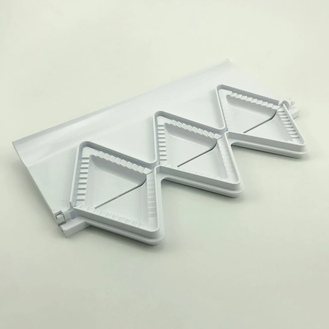 ABLK Kitchen Tools Dumplings Maker 3 Triangle Mould for Pierogies Press Samosa Ravioli Dumpling Pie Empanada Meatball Maker