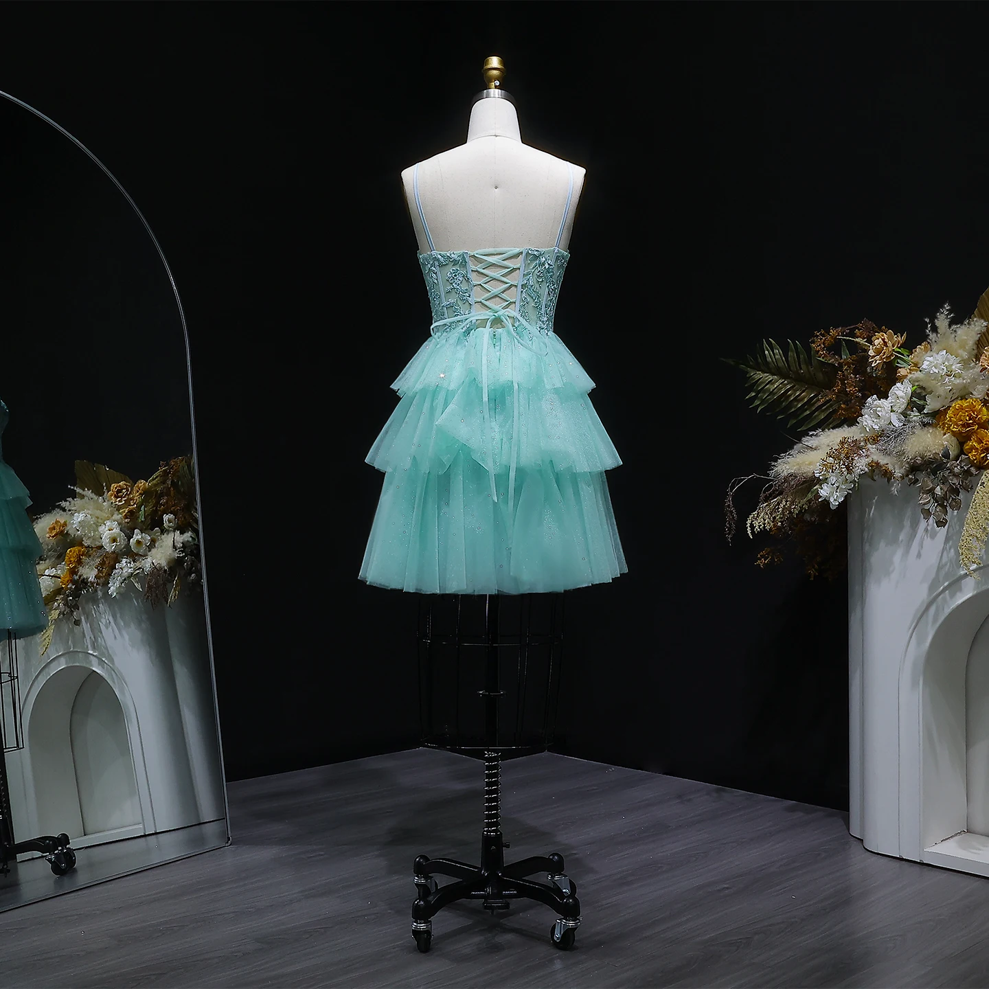 Sharon Said Mintgrünes Homecoming-Kleid mit Spaghettiträgern, Perlenbesetztes, gestuftes Tüllkleid, Dubai Cocktail-Abschlussball-Partykleid RM141 Maßanfertigung – Detail 10