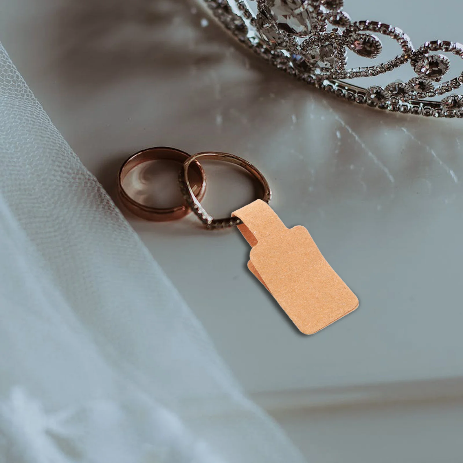 

200pcs Kraft Paper Tags Adhesive Back Easy Remove No Residue Wedding Gift Labels Name Cards Display Hanging Price Tags For