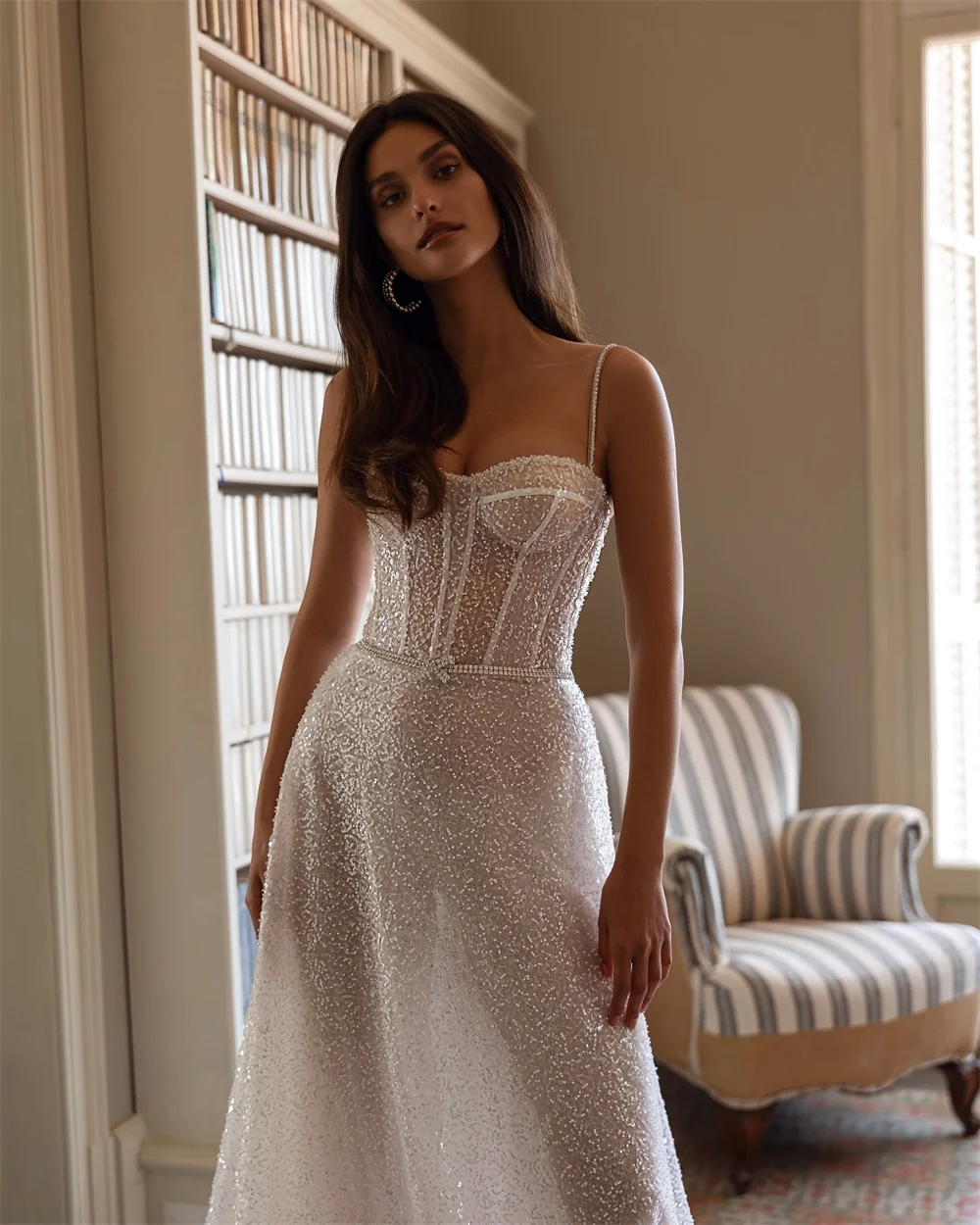 Tokyo Maßgeschneiderte weiße Brautkleider mit Spaghettiträgern, elegante, ärmellose Tüll-Brautkleider 2025, A-Linien-Hochzeitskleider mit Reißverschluss hinten