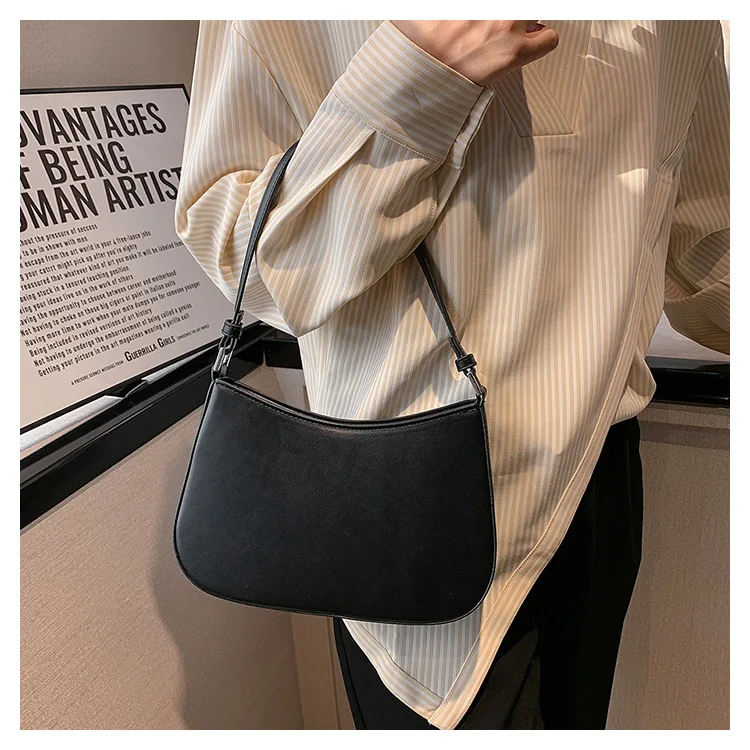 

2025 Korean Minimalist Shoulder Bag Women's Small Square Crossbody Purse Underarm Bag Luxury Simple Casual